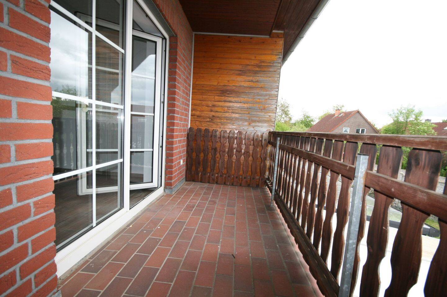 gemütliche Dachgeschosswohnung in WOB-Neindorf mit PKW-Stellplatz – Wolfsburg – Vorschaubild 2