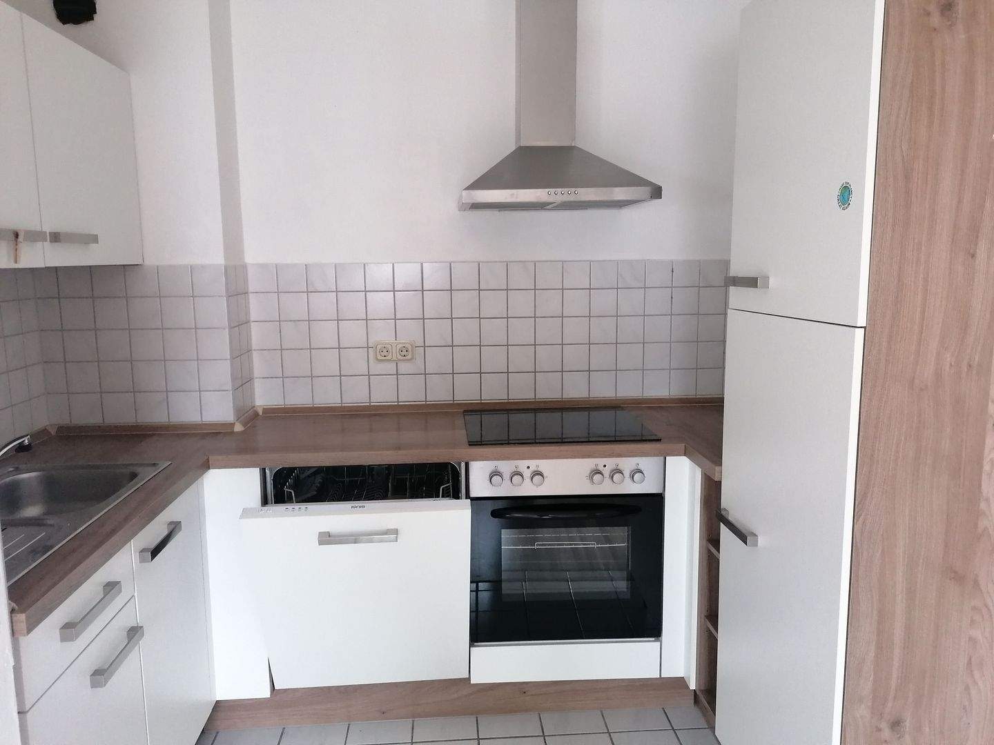 !! Einbauküche, 3-Zimmer-Dachgeschosswohnung mit Balkon !! – Chemnitz – Vorschaubild 2