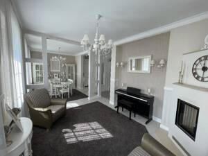 Prime Investment in Frankfurt - Fully Renovated Home with Stable Income – 65929 Frankfurt am Main – Vorschaubild 3