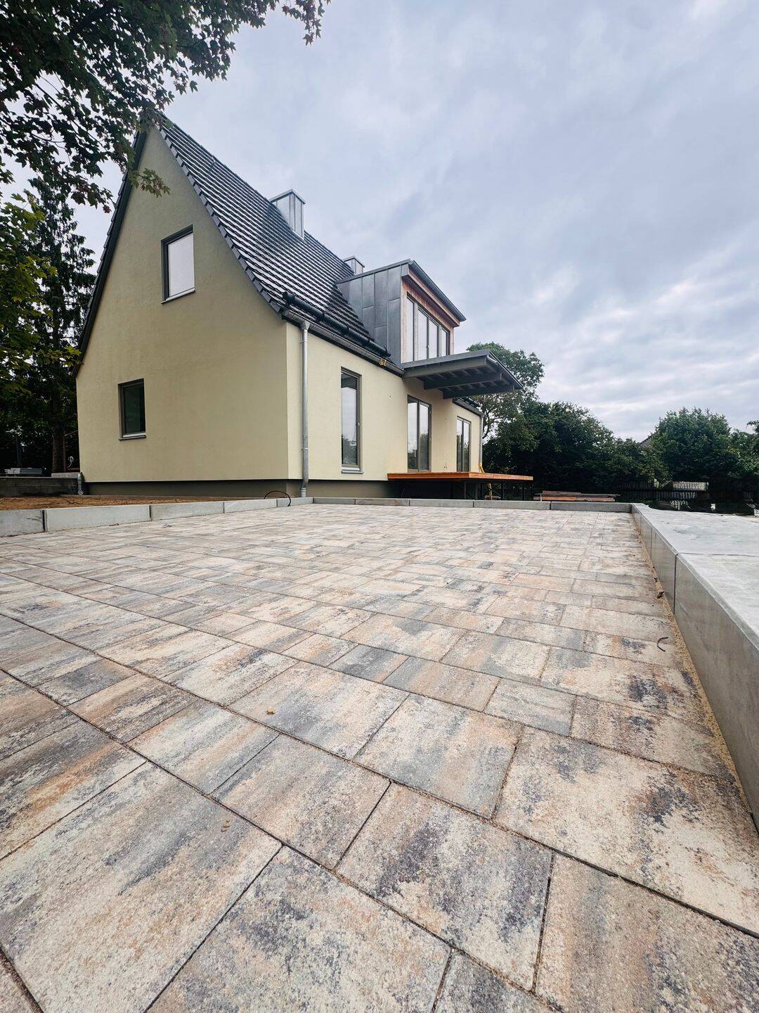 Exklusives Wohnen zwischen Ostsee und Natur, modernes Zweifamilienhaus mit außergewöhnlicher Ausstattung ! – Koserow – Vorschaubild 2