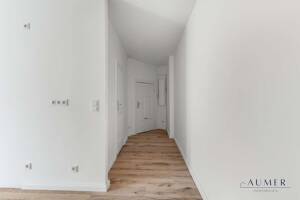 Provisionsfrei - Kleine Perle im Dachgeschoss: 1-Zimmer-Wohnung ruhig zum Innenhof in Kreuzberg – 10965 Berlin – Vorschaubild 2