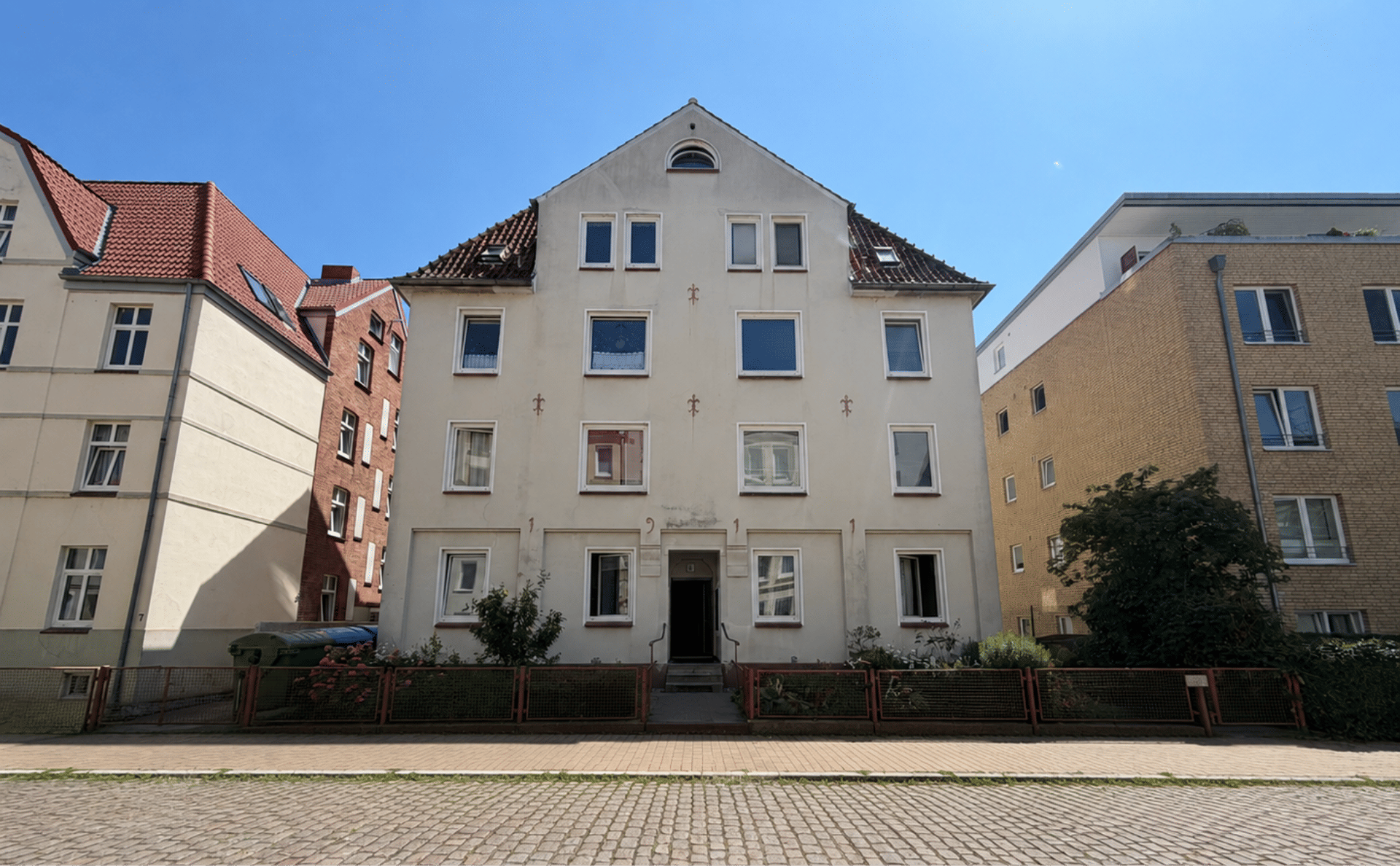 Mehrfamilienhaus in 23558 Lübeck mit 798 m² kaufen