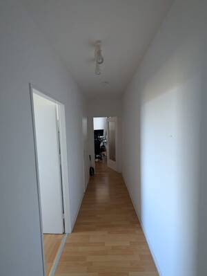Geräumige Wohnung mit schöner Aussicht – 91058 Erlangen – Vorschaubild 9