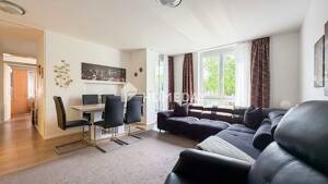 Helle 2-Zimmer-Wohnung mit Balkon und TG-Stellplatz in parkähnlicher Wohnanlage – 12355 Berlin – Vorschaubild 8