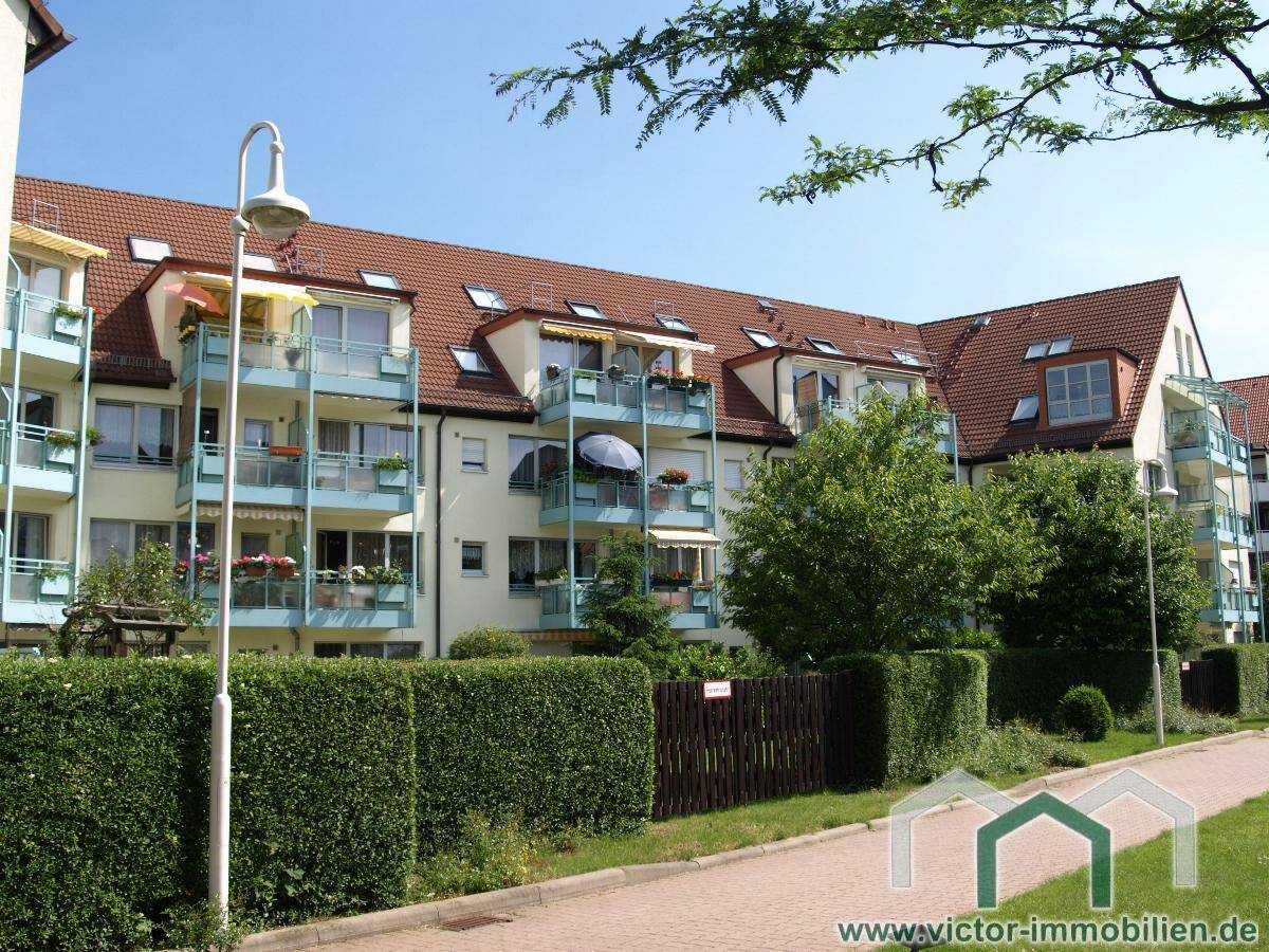 ** 1-Zimmer-Wohnung mit Balkon, Einbauküche und Duschbad **
