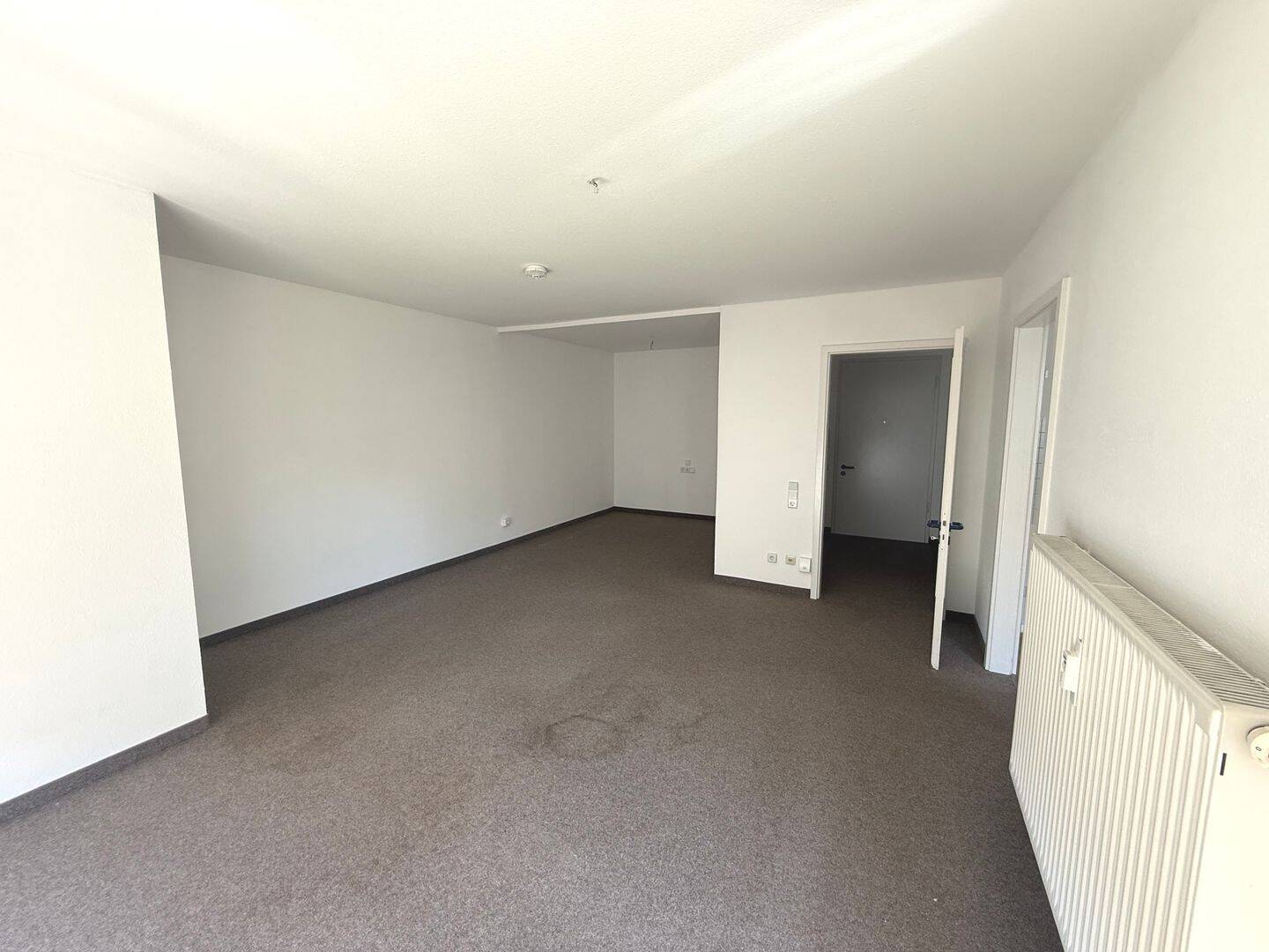 BARRIEREFREI - APARTMENT MIT BALKON - SENIOR LIVING - – Chemnitz – Vorschaubild 5