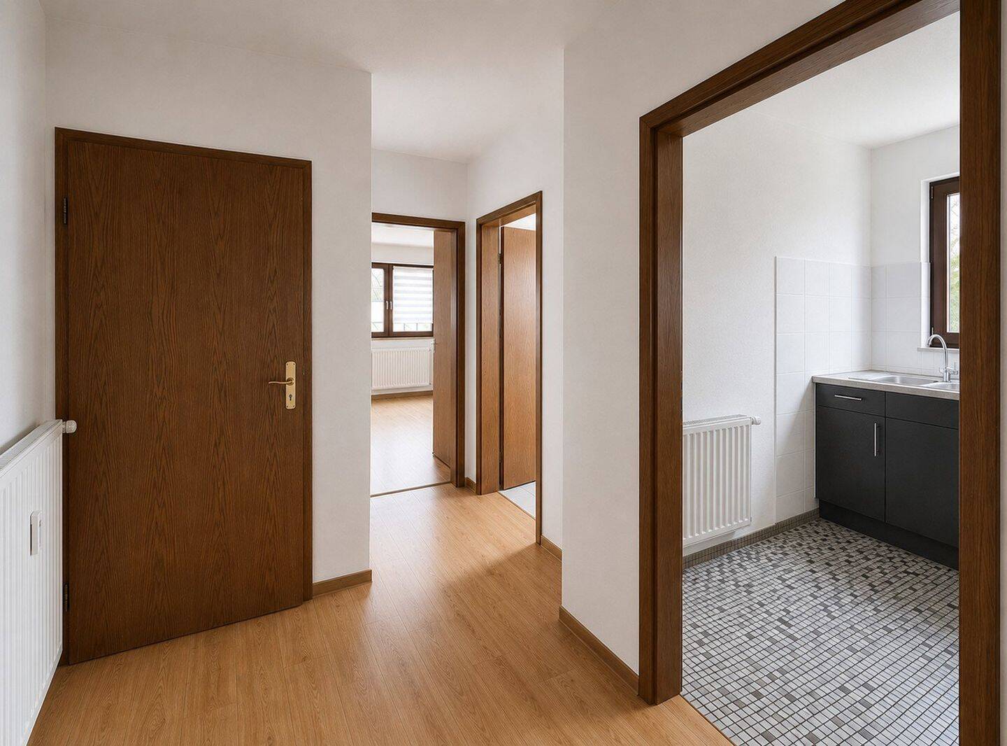 Helle 2-Zimmer-Wohnung mit Süd-West-Balkon in unmittelbarer Nähe zum Stadtpark – Lübeck – Vorschaubild 3