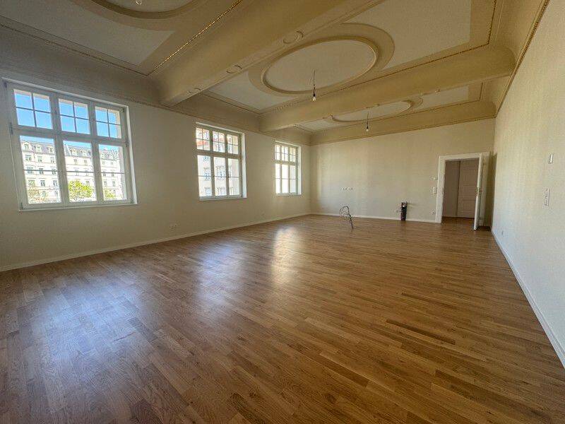 praktische 3-Zimmer-Wohnung mit Tageslichtbad mit Wanne & Dusche