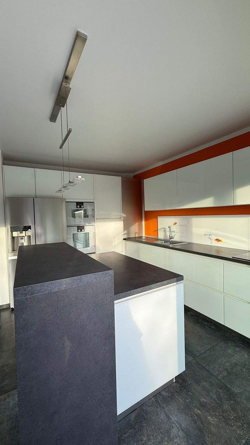 Traumhaus mit Mainblick Garten Garage und Pool - Einmalige Gelegenheit! – Offenbach am Main – Vorschaubild 7