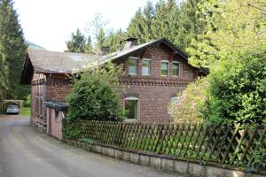 Schöne, neue renovierte Dachgeschosswohnung in der Nähe von Gerolstein zu vermieten