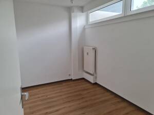 Sanierte seniorengerechte 3 Zimmer 84 m² Eigentumswohnung Erdgeschoss Gartennutzung Tiefgarage – 53125 Bonn – Vorschaubild 7