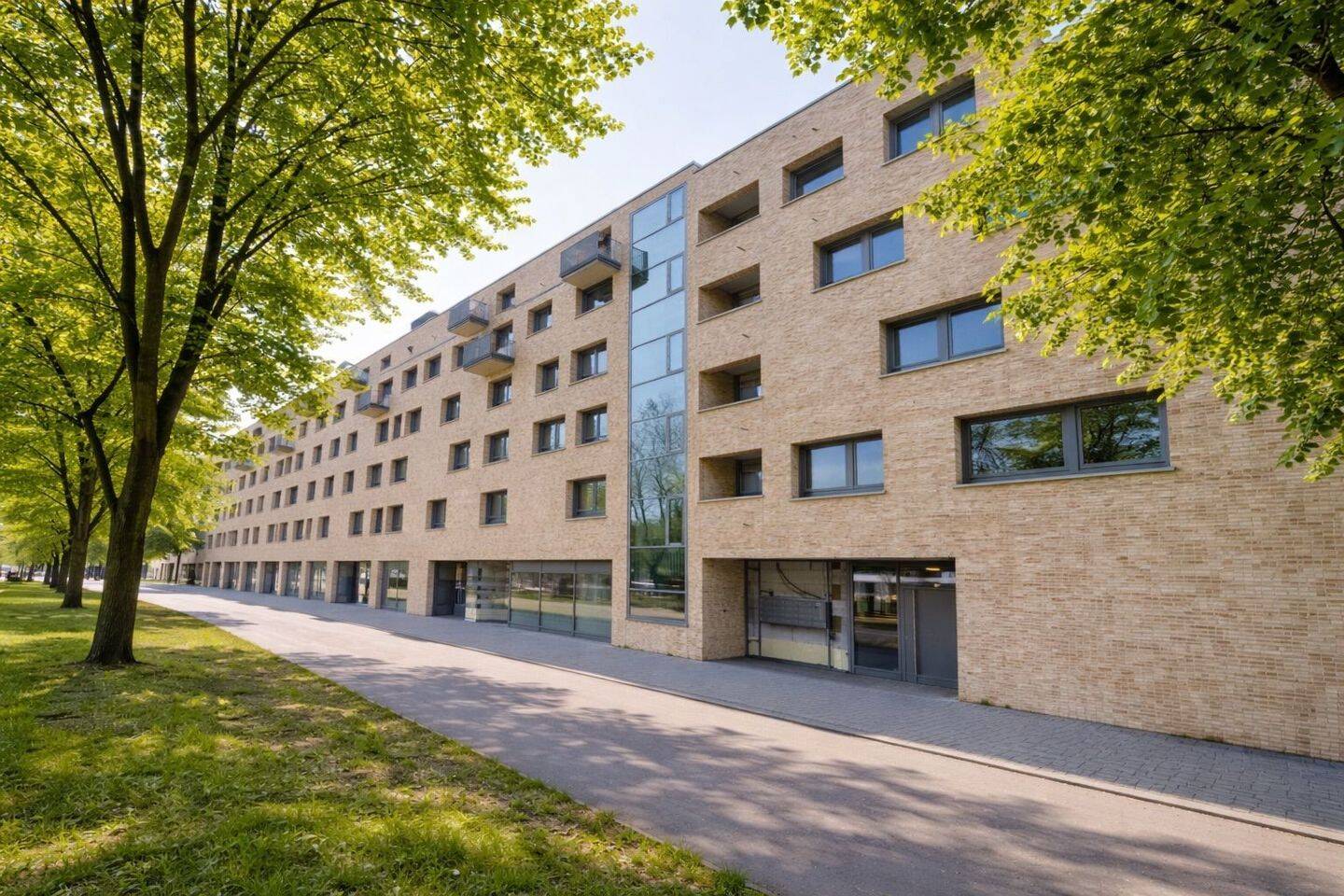 Erstbezug - Helle 3-Zimmerwohnung inkl. Einbauküche und Loggia in zentraler Lage – Mannheim – Vorschaubild 2