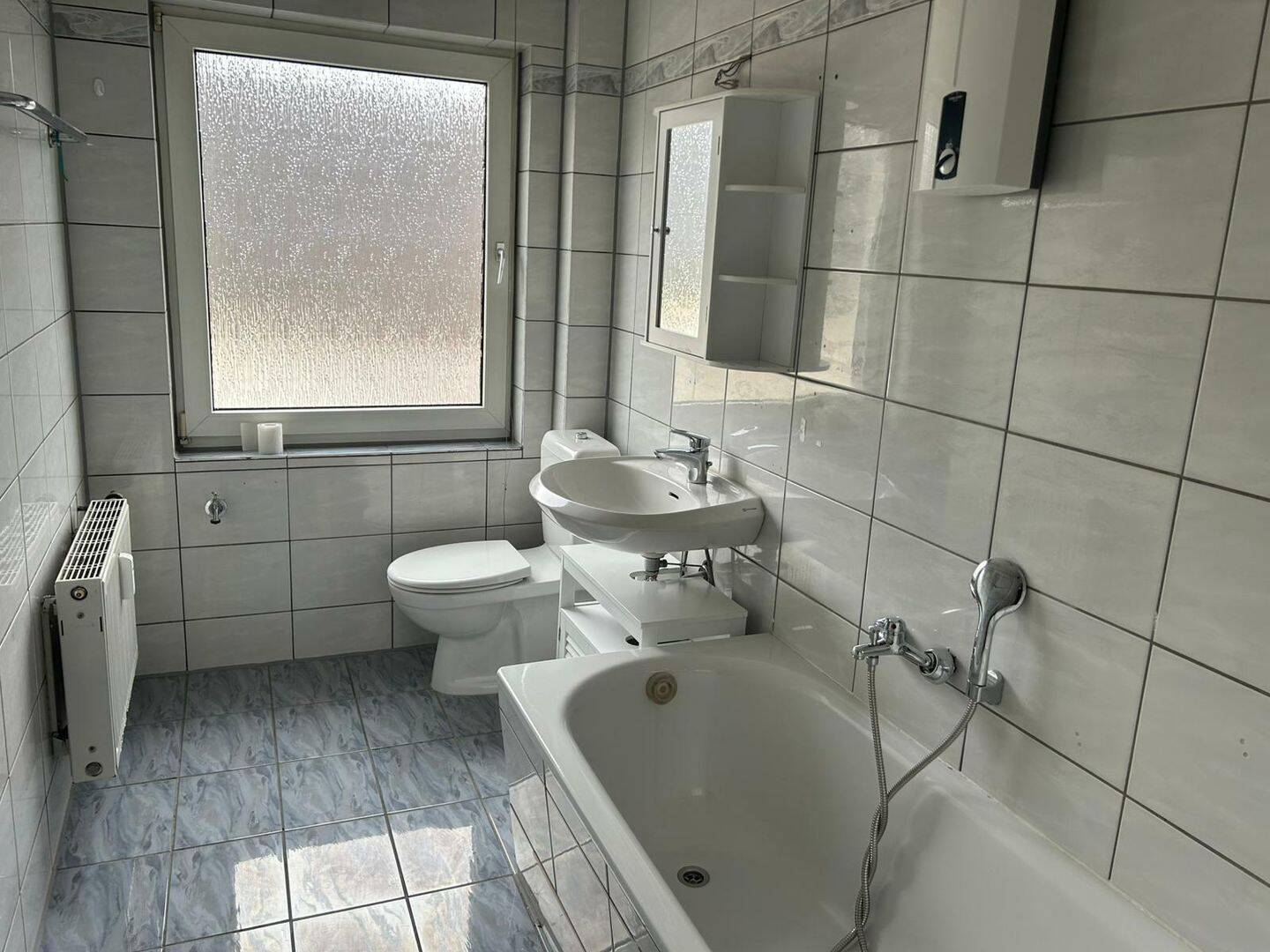 Elegante Maisonettewohnung mit Balkon in erstklassiger Lage von Essen-Holsterhausen. – Essen – Vorschaubild 3