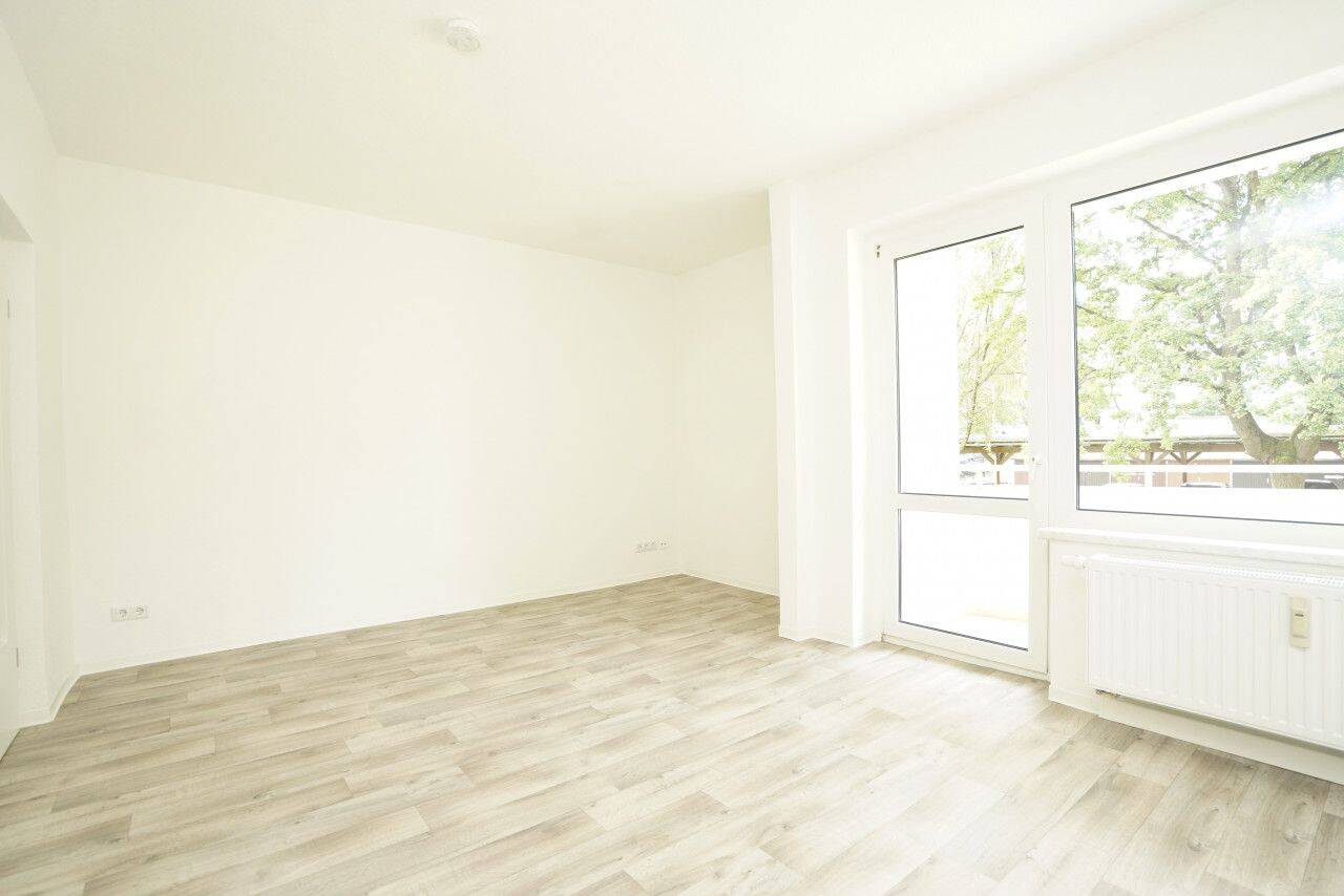 Erstbezug nach Sanierung / Dusche / Balkon – Chemnitz – Vorschaubild 2
