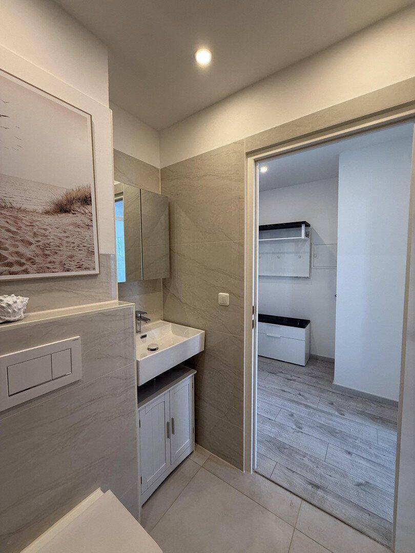 Apartment neu saniert und mobiliert – München – Vorschaubild 9
