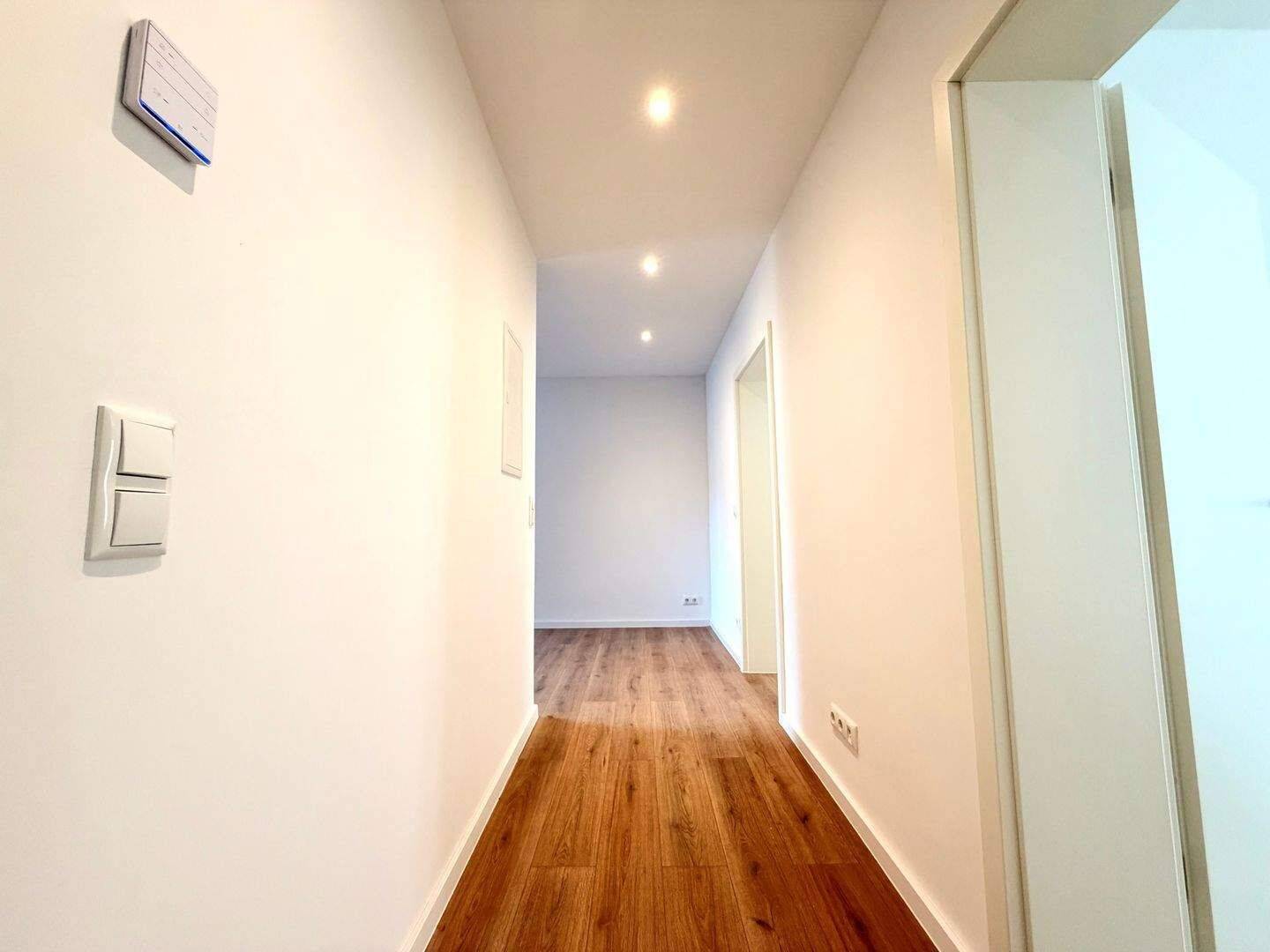 kernsaniert & energieeffizient in GoHo – 2 Zimmer Wohnung mit Balkon & EBK – Nürnberg – Vorschaubild 7