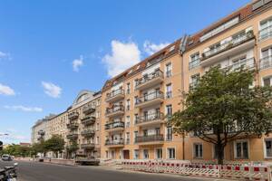 Kernsanierte Altbauwohnung mit Terrasse und Garten - urban wohnen, ruhig genießen – 10249 Berlin – Vorschaubild 3