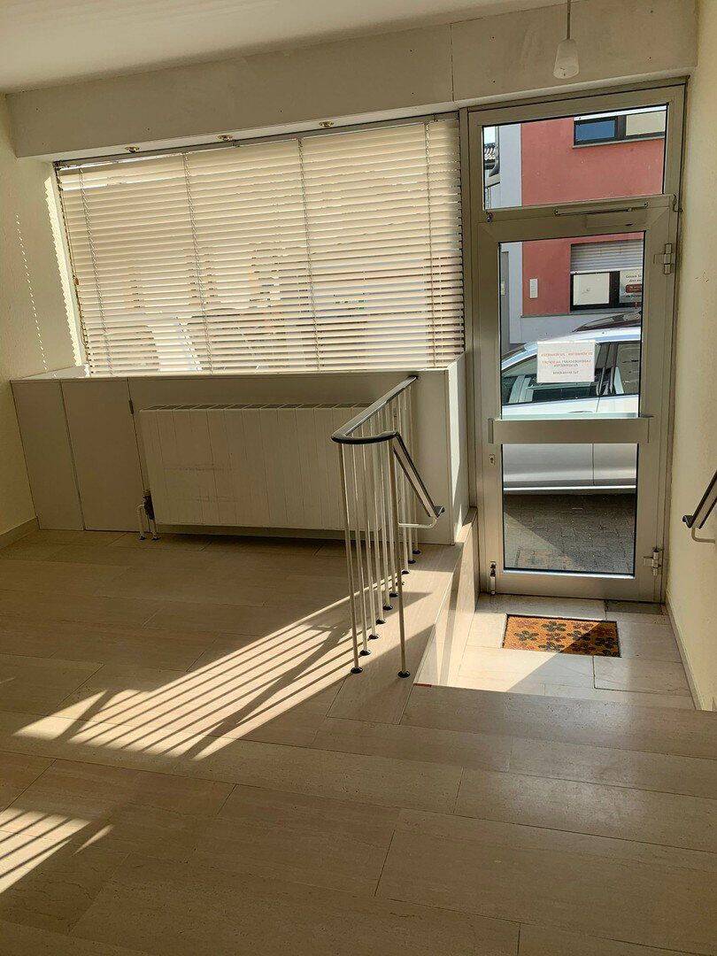 Mehrfamilienhaus mit Gewerberäumen in zentraler Lage von Mainz-Kostheim PROVISIONSFREI – Wiesbaden – Vorschaubild 4