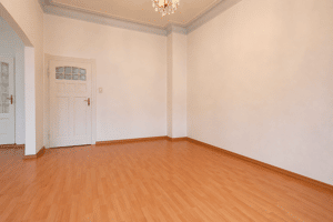 Traumhafte 5-Zimmer-Altbauwohnung mit hohen Decken und besonderem Flair – 90762 Fürth – Vorschaubild 3
