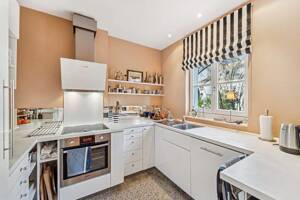 Charmante Doppelhaushälfte mit Dachterrasse und Ausbaupotential – 28209 Bremen – Vorschaubild 9