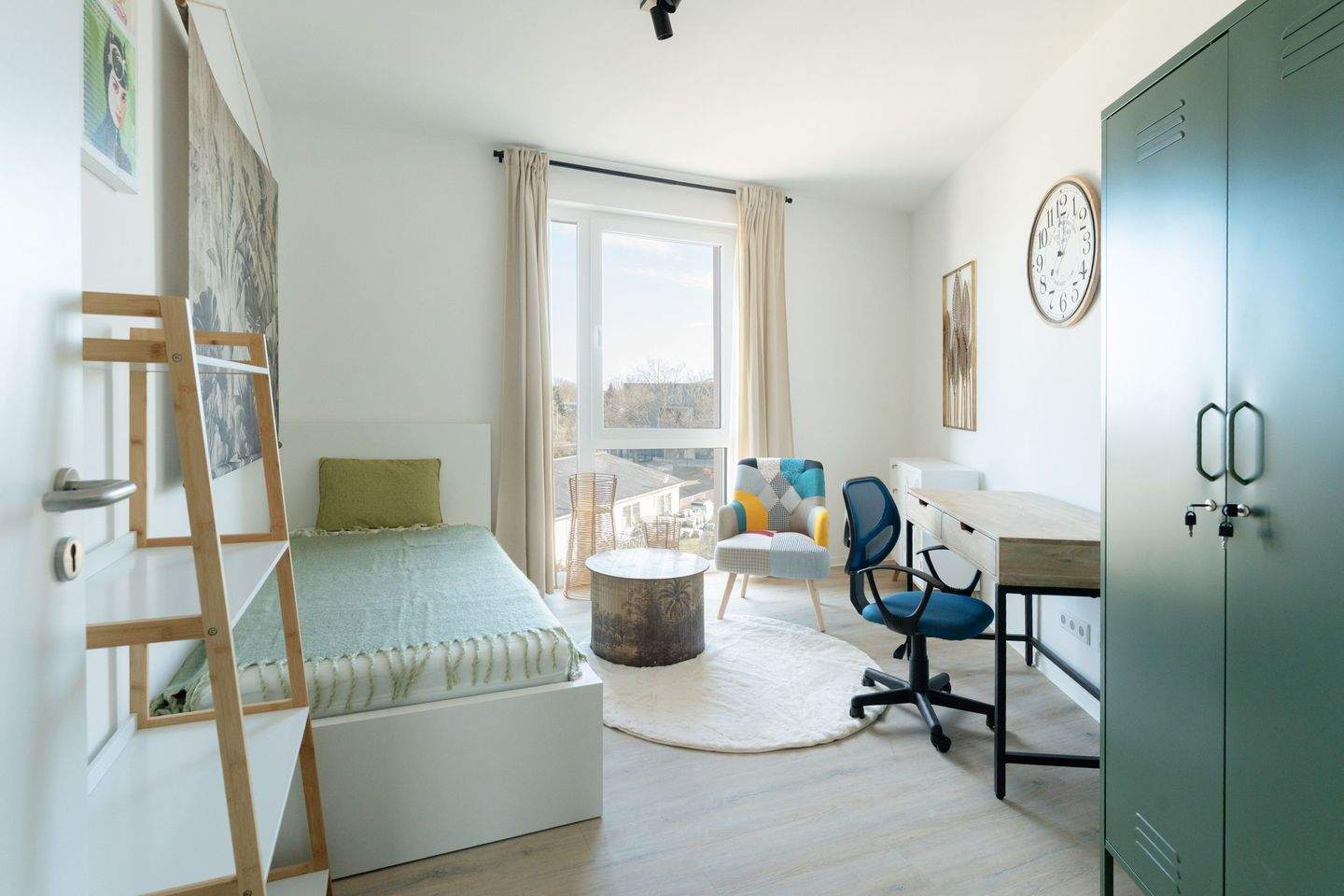 Ankommen, wohlfühlen, studieren: 2-Zimmer Design-Apartment |möbliert|Fahrstuhl |Unilage|Dachgarten – Magdeburg – Vorschaubild 5