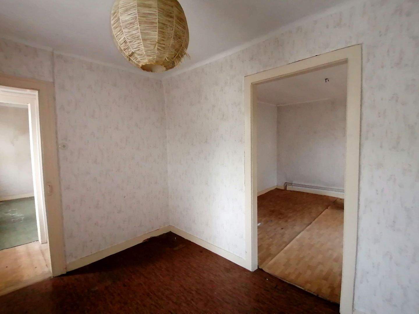 Top-Gelegenheit in Homburg-Wörschwer: Sanierungsbedürftiges Einfamilienhaus – Homburg – Bild 1 von 5