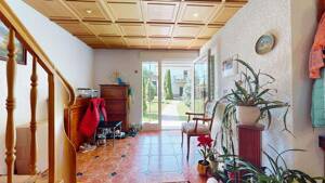 Anwesen mit 2 modernen Einfamilienhäusern, Pool und Garagen in beliebter Wohnlage – 4288 Leipzig – Vorschaubild 9
