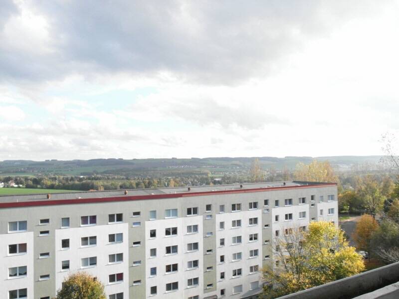 Ganz oben. Ganz ruhig. Ganz besonders: 2-Zimmer-Wohnung mit Weitblick