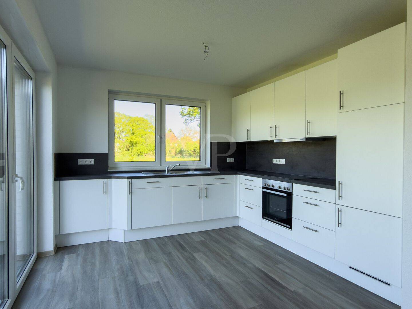 Neuwertige Erdgeschosswohnung mit Blick ins Grüne – Oldenburg – Vorschaubild 4