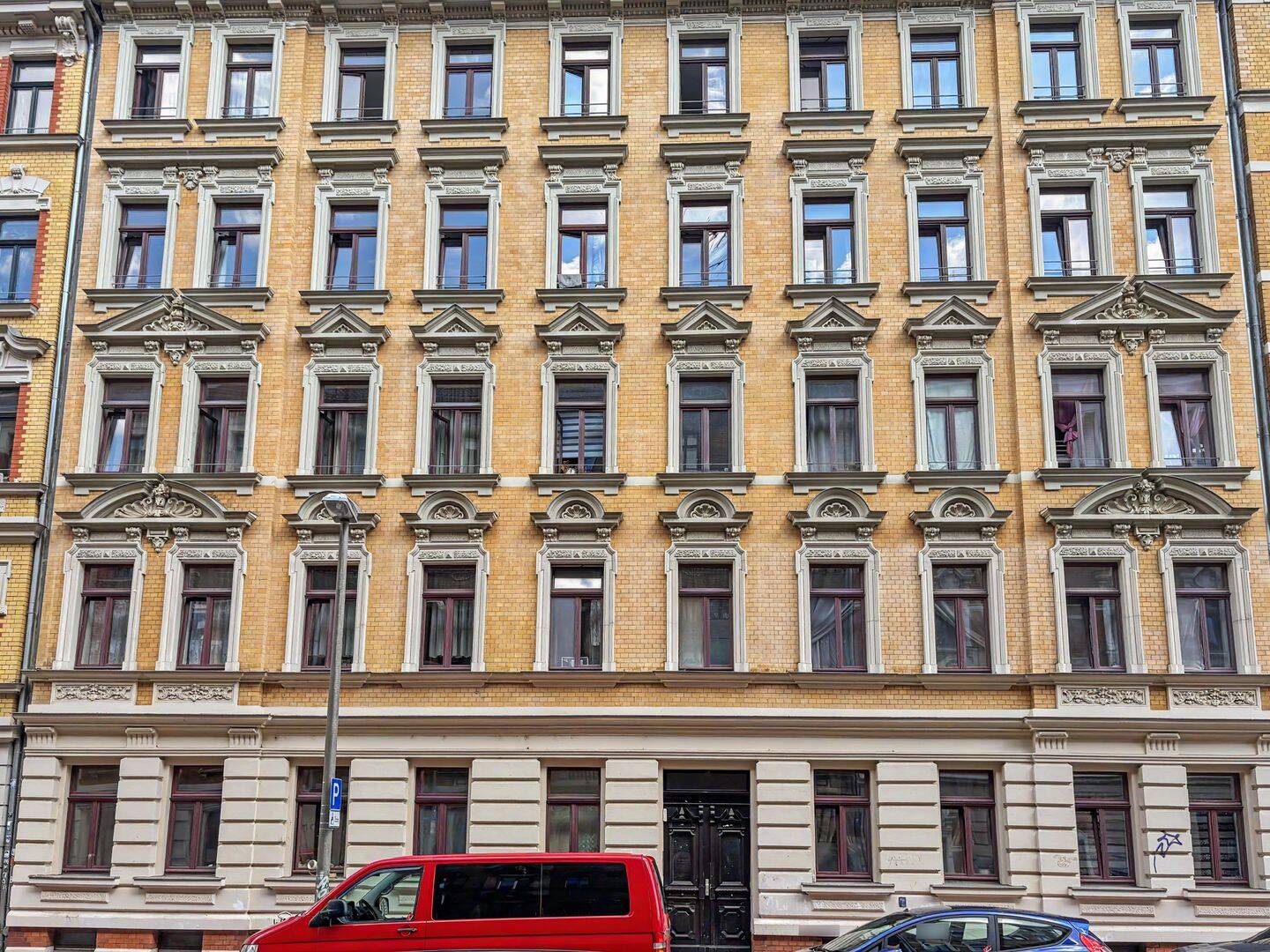Denkmalschutz: 4-Zimmer-Wohnung im beliebten Szeneviertel im Leipziger Osten