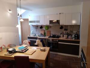 Zimmer in 4er WG Zentral Dachgeschoss WG-Zimmer 23 m² befristest / Probewohnen für 6 Monate. – 70186 Stuttgart – Vorschaubild 4