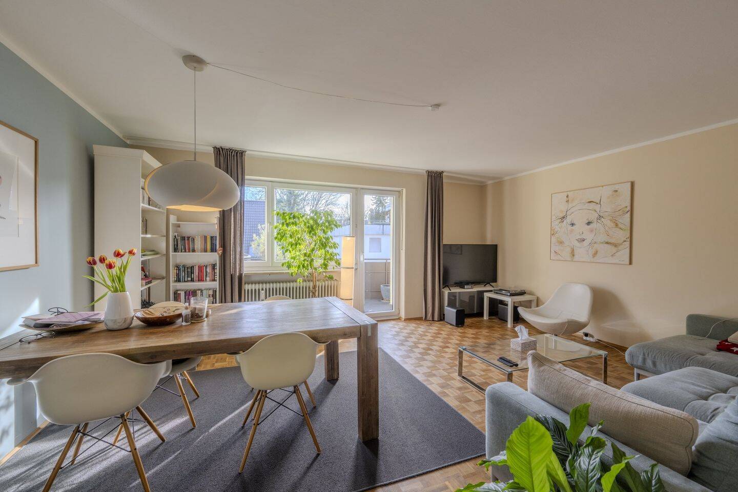 Charmantes Zuhause zwischen Stadtleben und Natur, bezugsfreie 3-Zimmer-Wohnung nahe Herkomerplatz – München – Vorschaubild 5