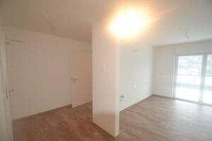 Frei ab 01.10.2026 / Traumhaftes Penthouse mit 2 Zimmern / Aufzug / Dachterrasse / Stellplatz im Hof – 54329 Konz – Vorschaubild 8