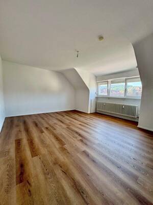 HELLE 3 Zimmer Wohnung - Erstbezug nach Renovierung – 70188 Stuttgart – Vorschaubild 2