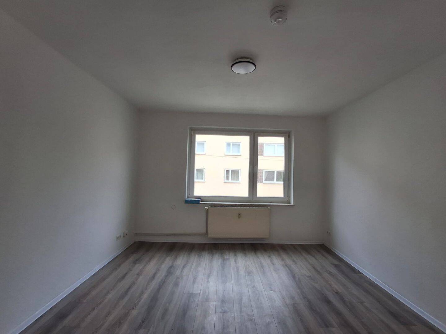 Moderne 2-Zimmer-Wohnung mit Balkon in Bremerhaven, Lehe – Bremerhaven – Vorschaubild 8
