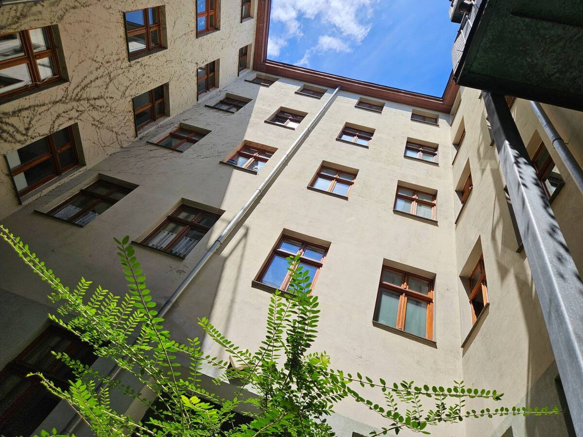 Mit Video: Frisch saniert - 2-Raumwohnung mit Südwest-Balkon – 39112 Magdeburg – Bild 1 von 9
