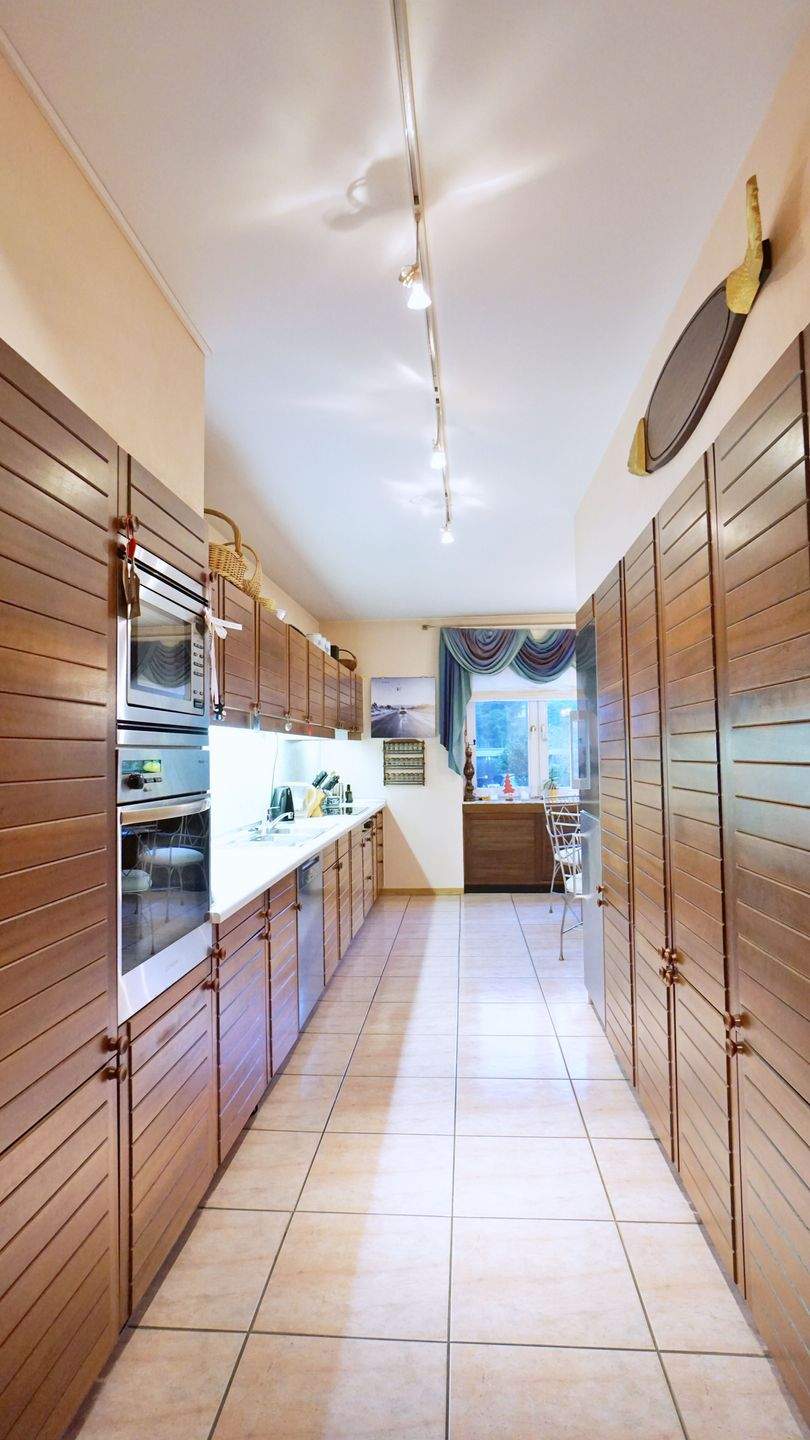 Unternehmer VILLA - Versteckte PERLE - in Porta Westfalica Hausberge zu verkaufen – Porta Westfalica – Vorschaubild 5