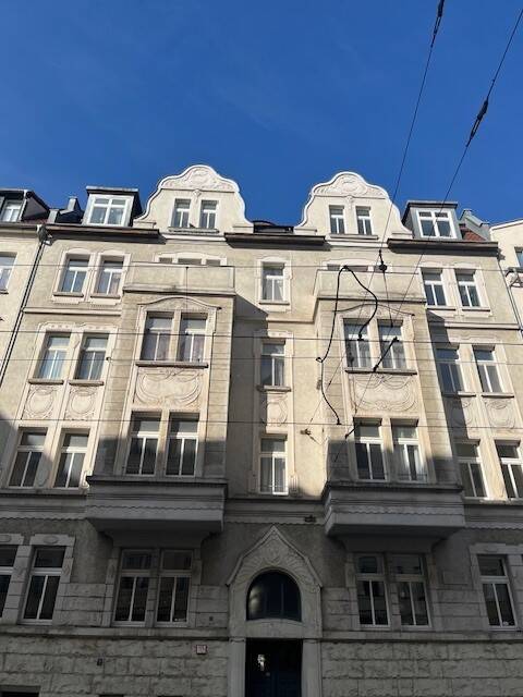 Erstbezug nach Sanierung I 2-Raum-Wohnung mit großzügiger Küche und Loggia I EBK wird noch eingebaut