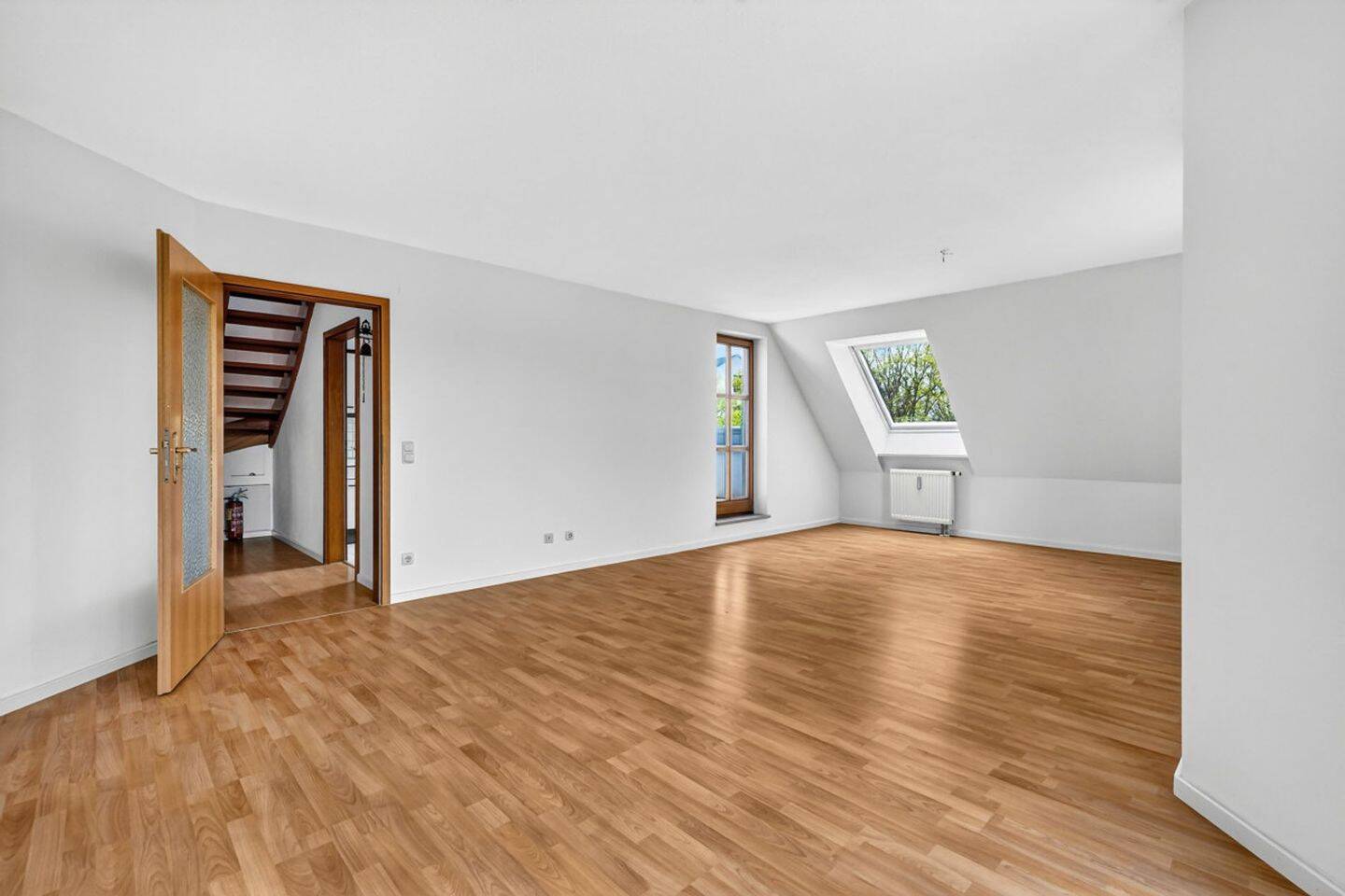 Großzügige 3,5-Zi.-Maisonette mit 2 Bädern & TG - keine zusätzliche Käufer-Provision – Augsburg – Vorschaubild 7