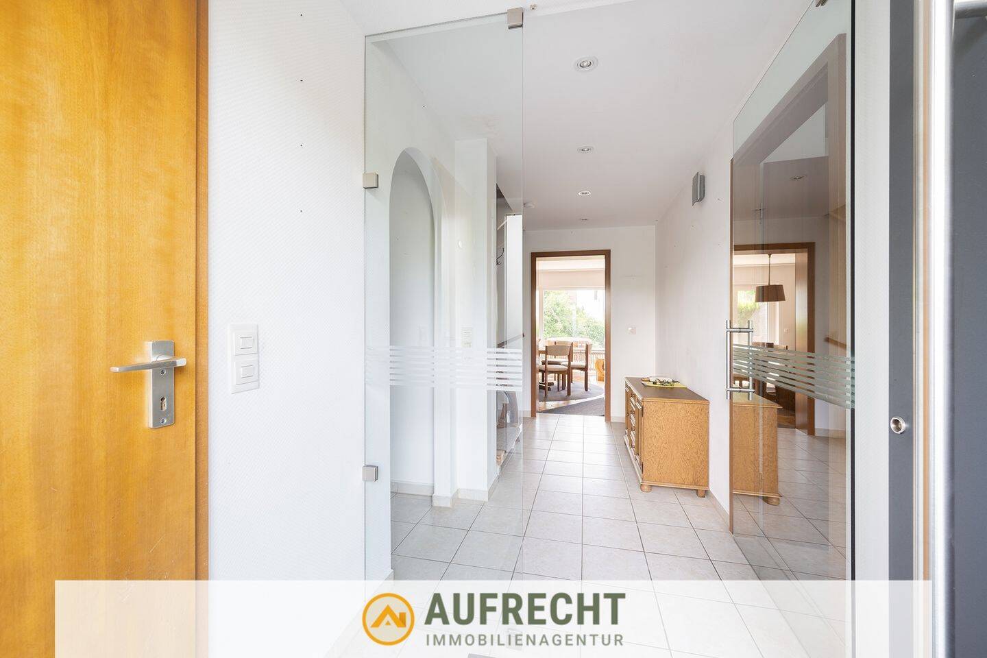 A U F R E C H T °DAHOAM IN WEICHS° gepflegte DHH mit sonnigem Garten & Traumhauspotenzial - Nähe S2 – Weichs – Vorschaubild 3