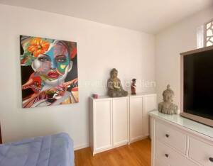 Ein Schmuckstück: tolle, große, neuwertige 4 Zi.-ETW mit Balkon, EBK und TG im Kunstpark Regensburg – 93053 Regensburg – Vorschaubild 8