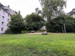 Gemütlich & grün: Helle 2-Zimmer-Wohnung mit Tageslichtbad in Essen-Holsterhausen – 45147 Essen – Vorschaubild 3