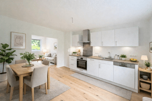 antaris Immobilien GmbH ** Familienglück auf vier Ebenen - hochwertig saniert in 2025 ** – 99092 Erfurt – Vorschaubild 8