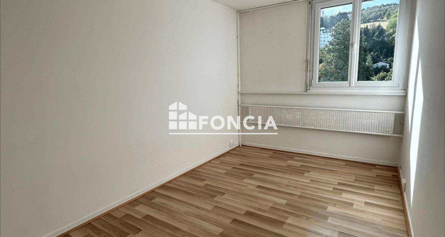 Appartement 3 pièces 62 m² · à Saint-Étienne · 62 m² · 550 €/mois