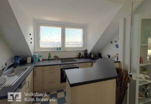 Weiß - Schöne, helle Maisonette-Dachgeschosswohnung mit Stellplatz – 50999 Köln – Vorschaubild 6