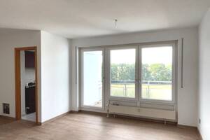 Frei: 2-Zimmer-Eigentusmwohnung mit Balkon und Garage – 71397 Leutenbach – Vorschaubild 3
