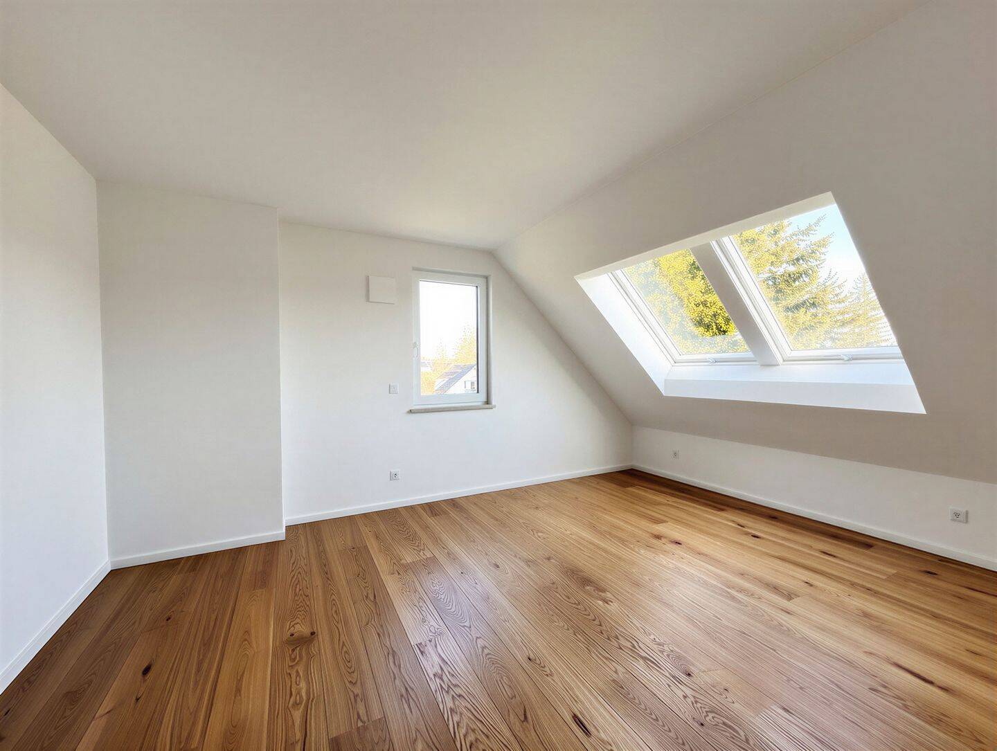 NEUBAU-DG-Wohnung über zwei Etagen mit sonniger Dachterrasse + Balkon – München – Vorschaubild 3