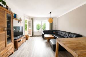 Ihr neues Zuhause zum Wohlfühlen - Attraktive 3-Zi. -Eigentumswohnung mit Loggia und Stellplatz – 22175 Hamburg – Vorschaubild 2