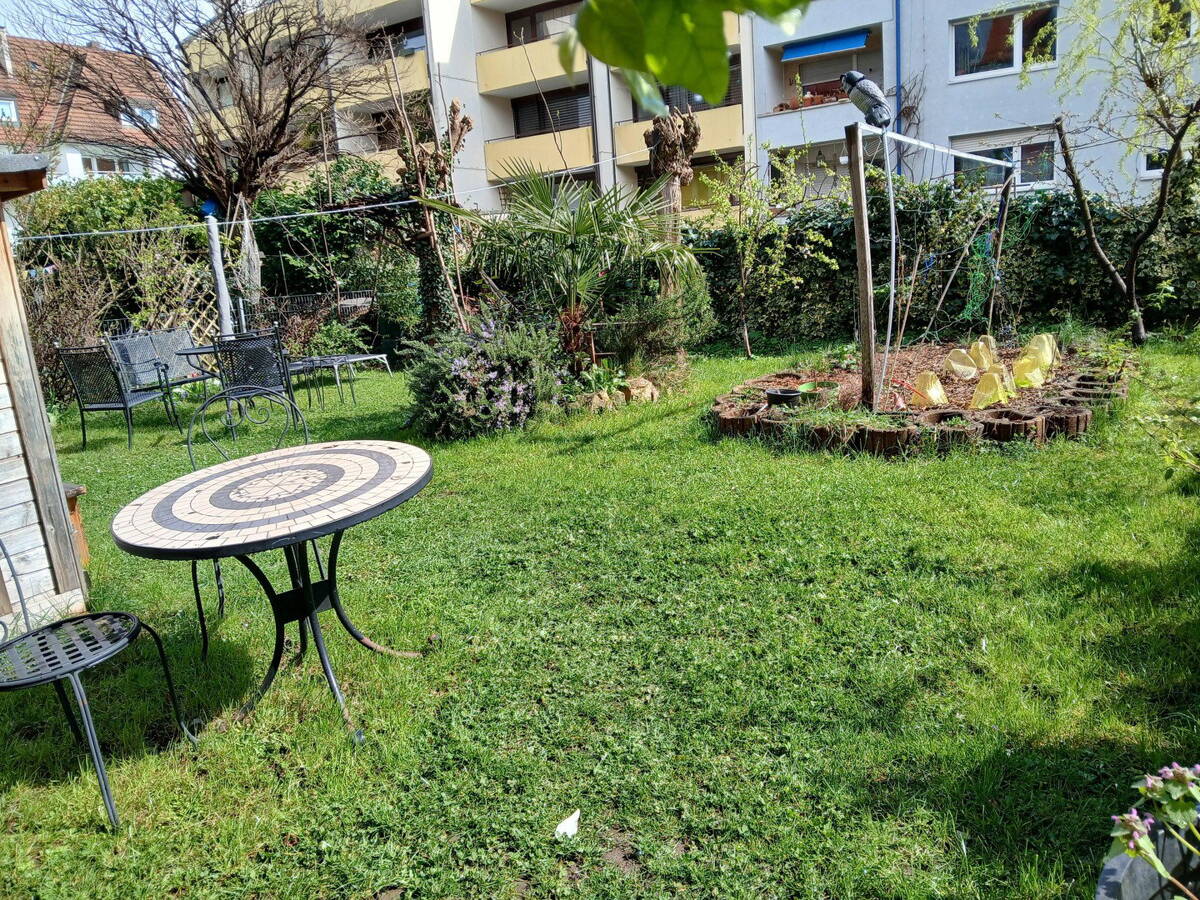 Ruhige Erdgeschosswohnung mit einmaligem Garten in zentraler Lage in der Unterwiehre – 79100 Freiburg im Breisgau – Bild 1 von 9
