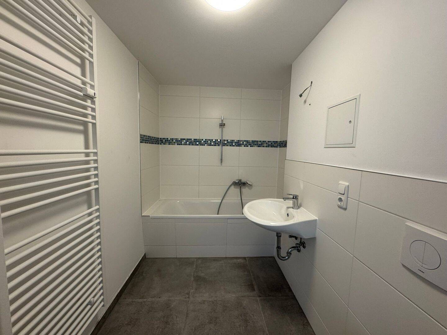 Moderne 3-Zimmer-Dachgeschosswohnung mit EBK – Chemnitz – Vorschaubild 7